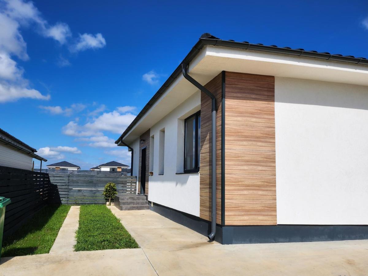 Adm Cozy Home - Entire Private House&Garden Tunarii Εξωτερικό φωτογραφία